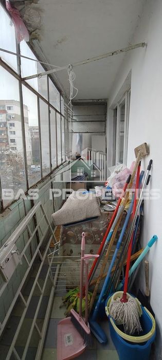 2-стаен в София-Фондови Жилища площ 68