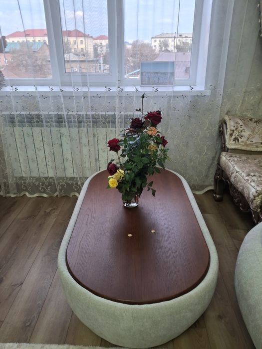 Сдам однокомнутную квартиру на против универмага.