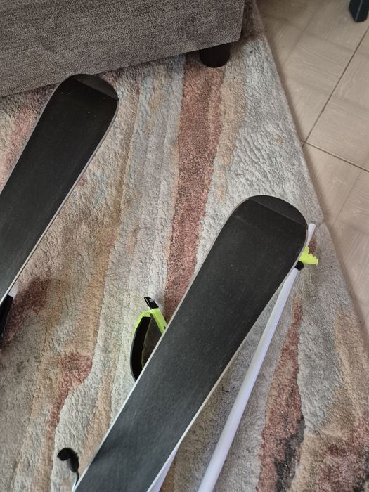 Детски ски комплект Head с автомати и щеки