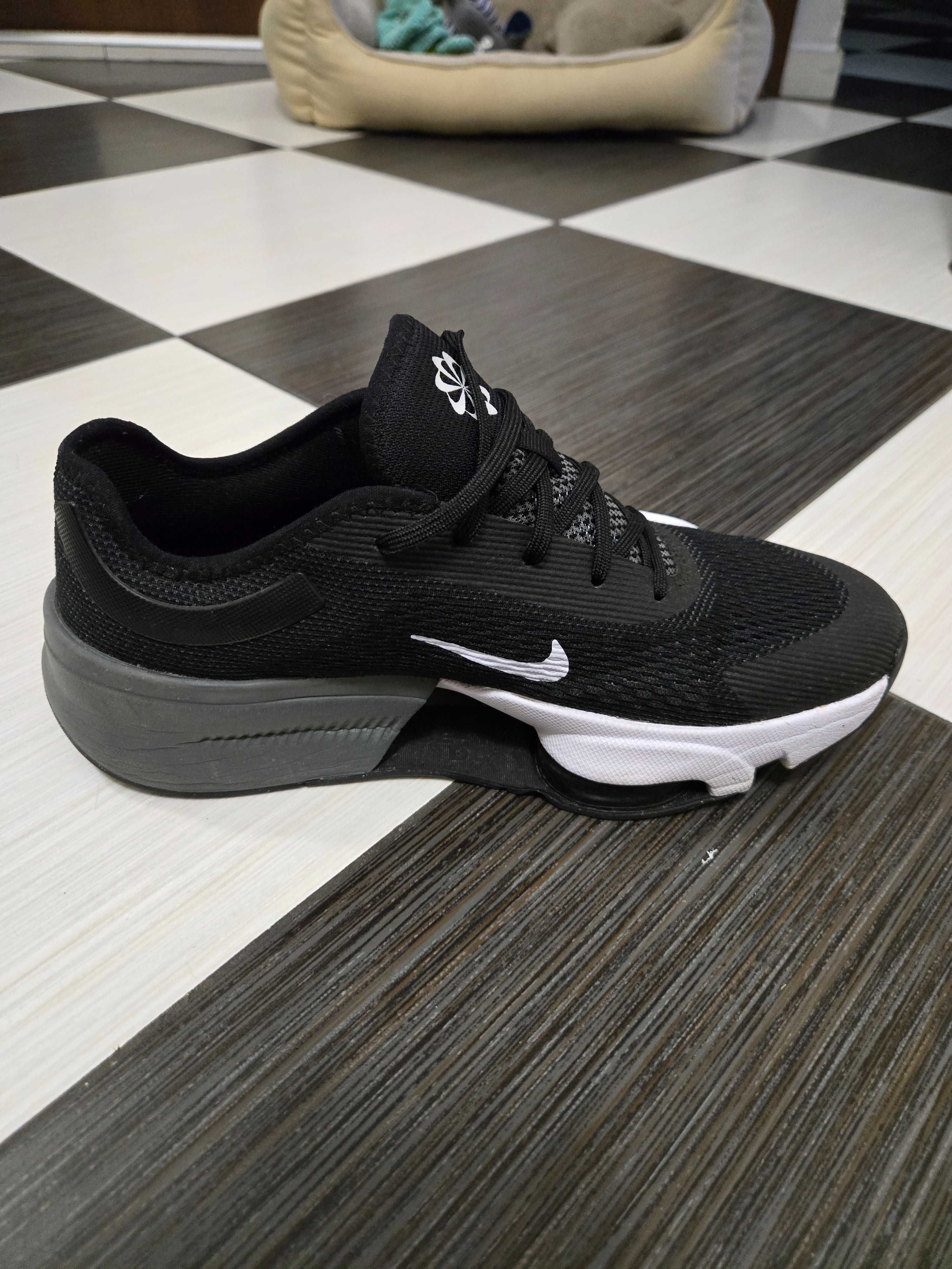 Маратонки Nike SupperRep