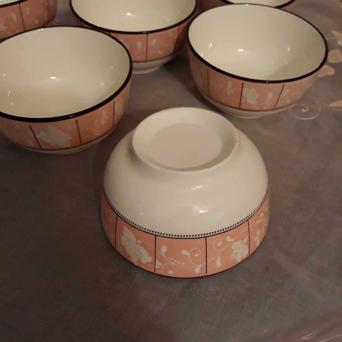 Порцеланов Сервиз