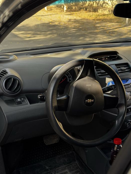 Chevrole Spark 2015    хорошее состояние