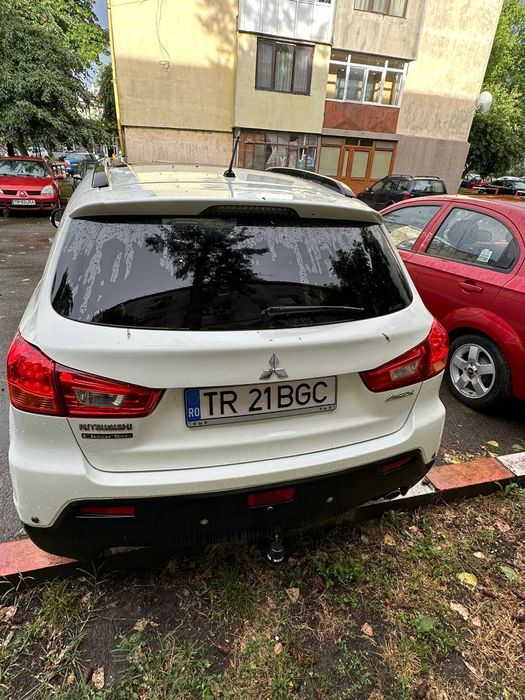 Vând Mitsubishi ASX 1.8 150 CP 2011