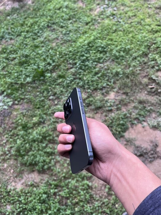 Iphone 15 pro sotiladi srochno