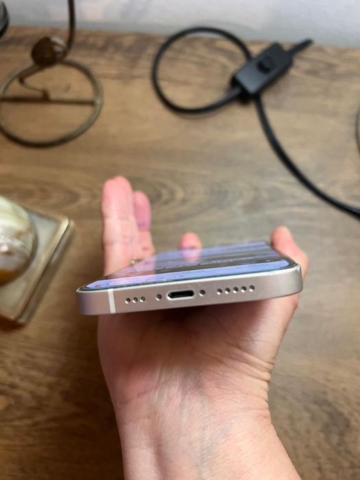 Iphone 13 alb liber de retea