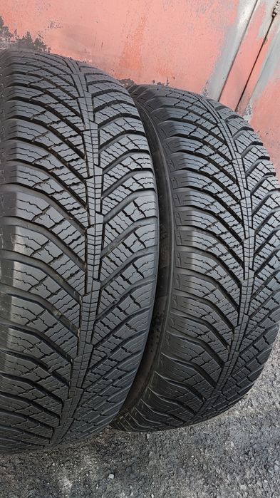 2бр. всесезонни гуми 185/65/14 Kumho Solus
7.1мм
dot22
Много добро със