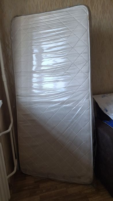 Продам матрас б/у