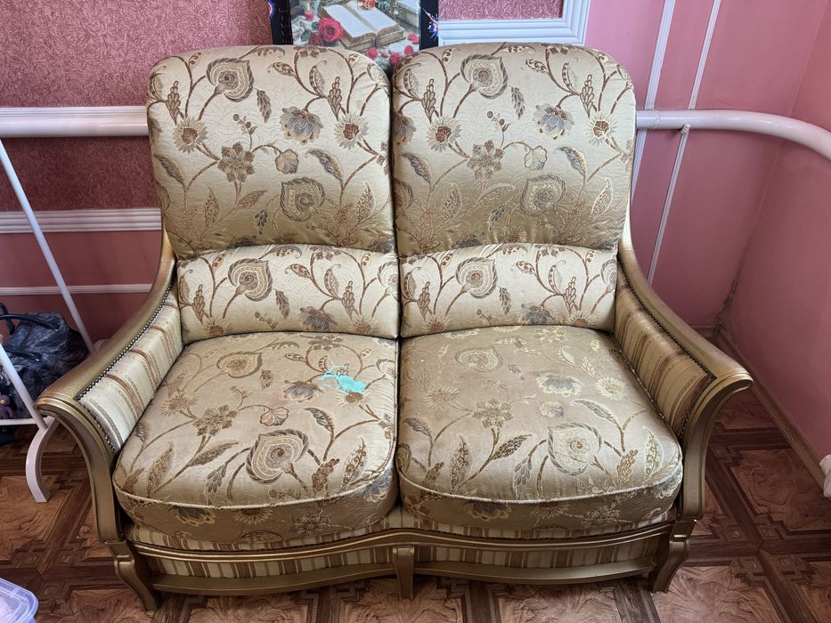 Два дивана разные размеры