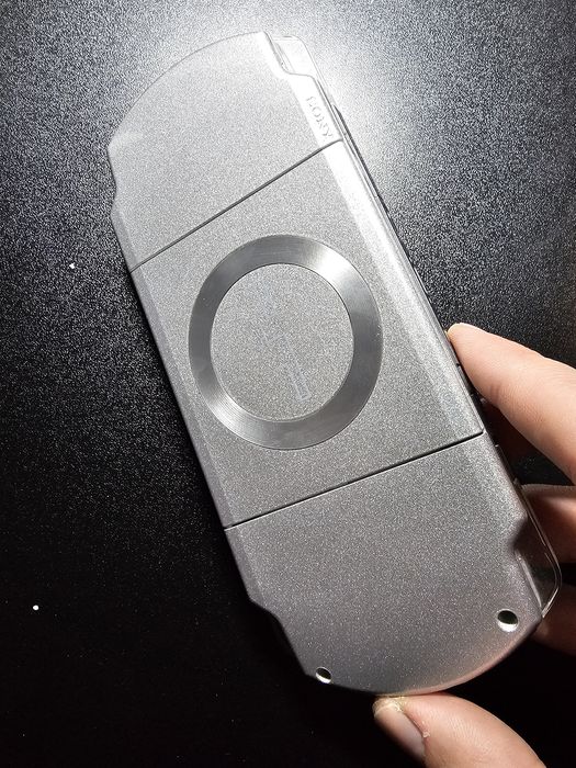 PSp 2000 silver като ново