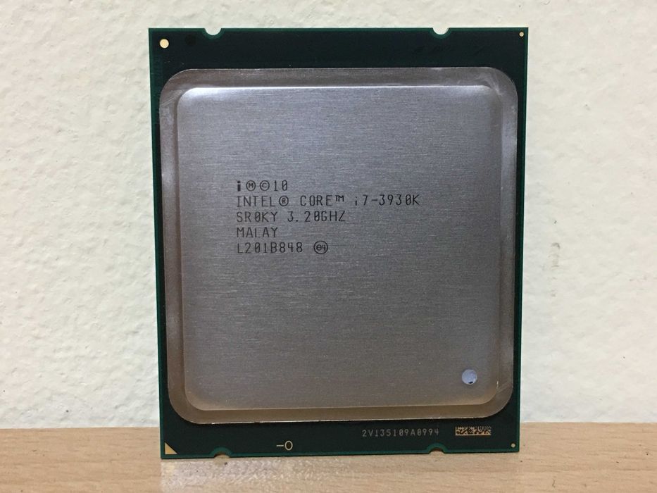 Intel i7-3820 и Intel i7-3930K сокет 2011 процесори