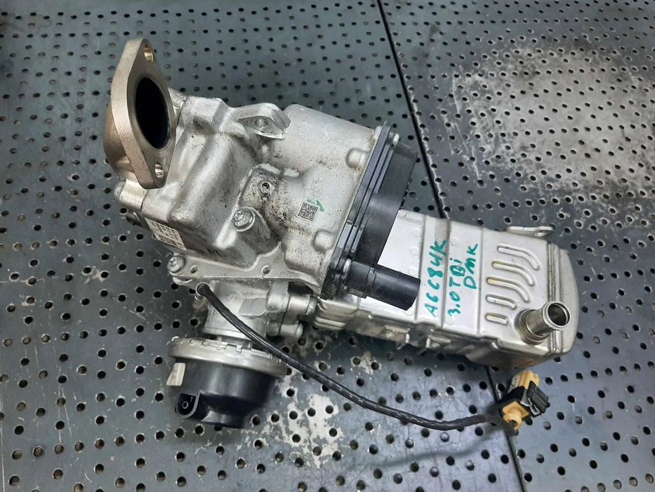 racitor gaze cu egr 3.0 tdi dmk audi a6 c8 4k  059131501al  059131511eg