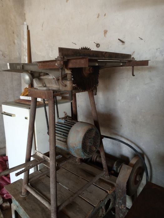 Unversal serkularniy  stanok