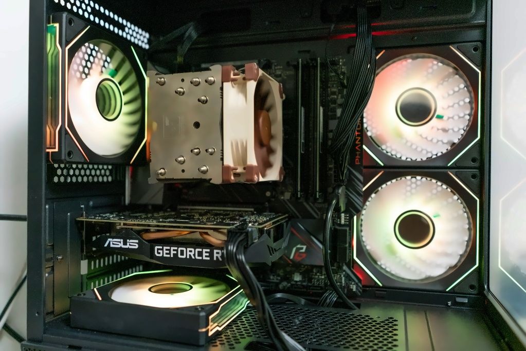 Геймърски компютър с RTX 2060 – Перфектен за игри и работа!