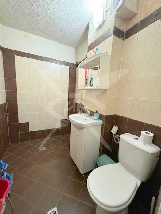 Продава се Тристаен апартамент в София, Младост 1 - 110 кв.м за 2455 €/кв.м - Снимка #9