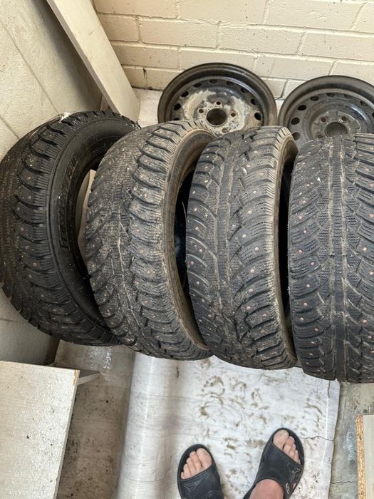 Продам резину зимнию !!!