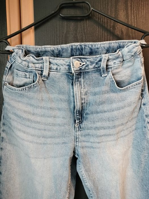 Blugi baggy pentru fete