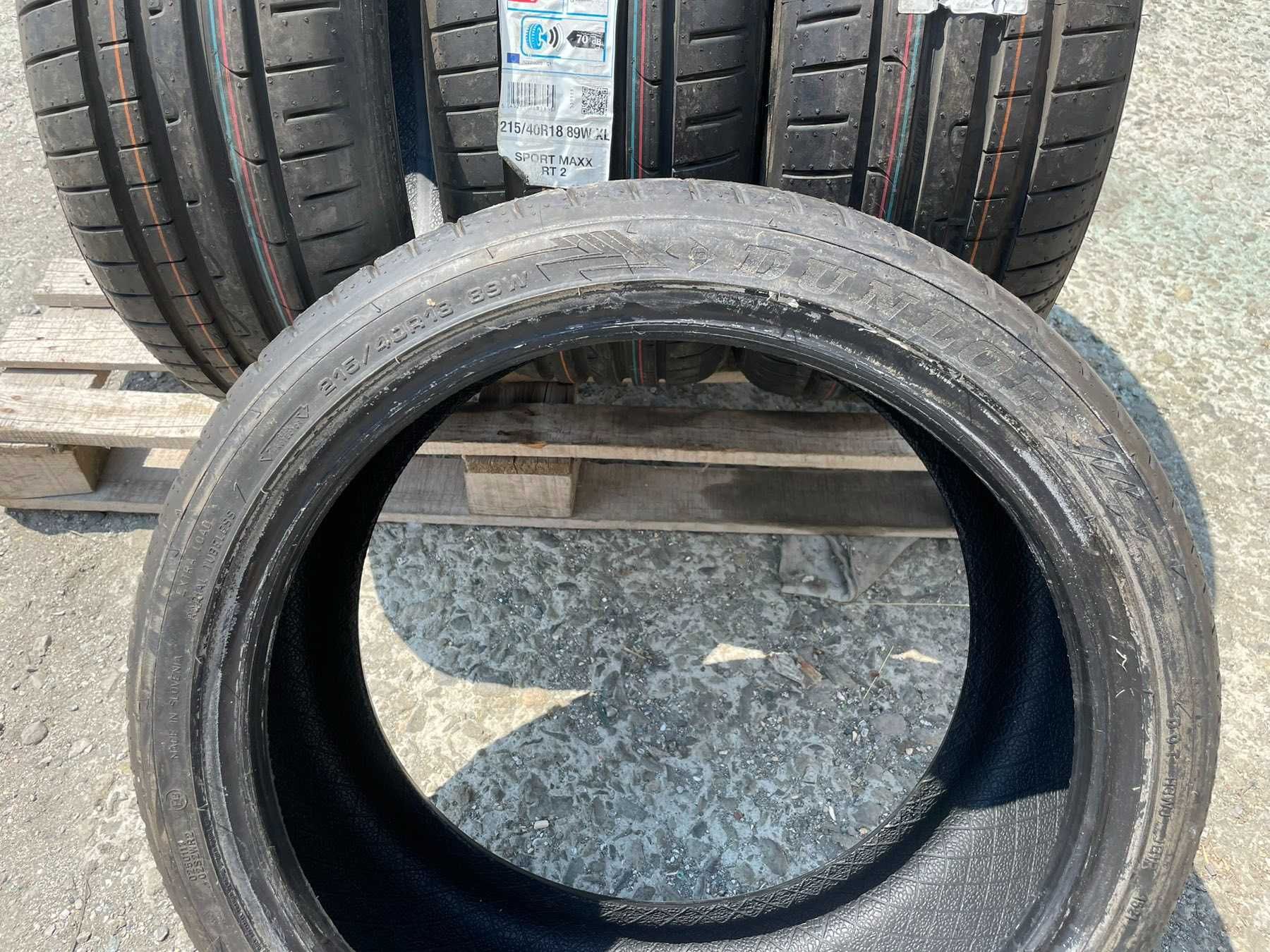 215/40/18 Dunlop SportMaxxRT2 89W XL dot 2021 Чисто Нови