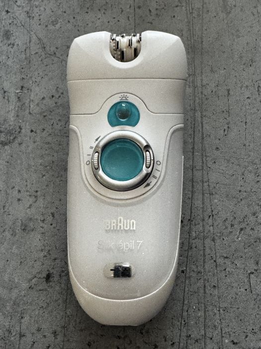 Braun Silkepil 7 cu accesorii