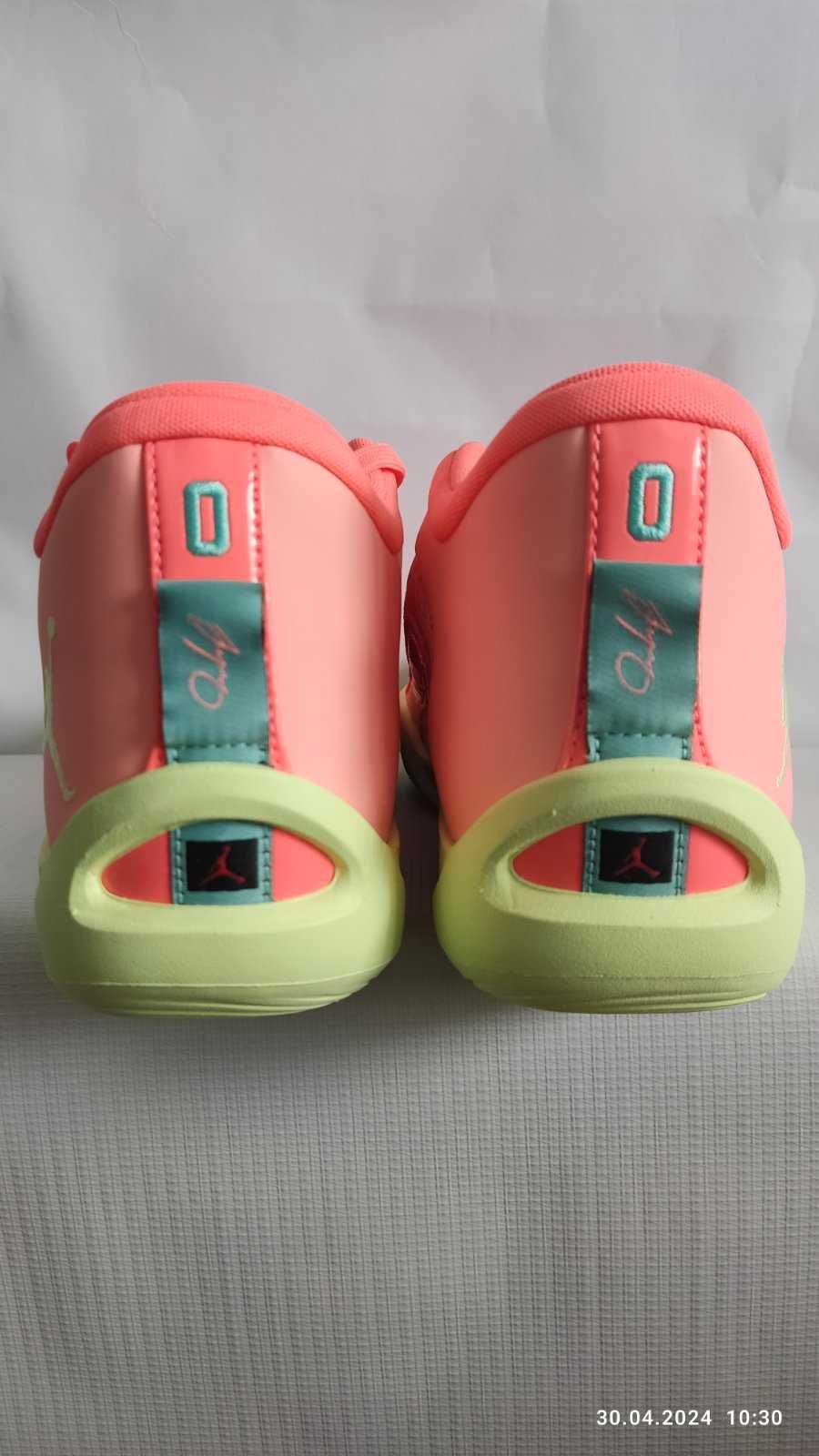 Нови! Nike Jordan Tatum 1