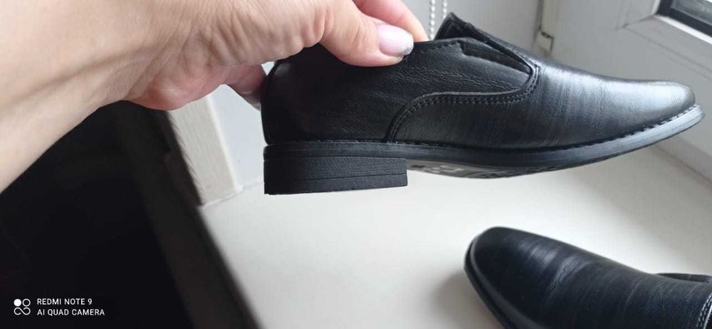 Новые мальчуковые туфли