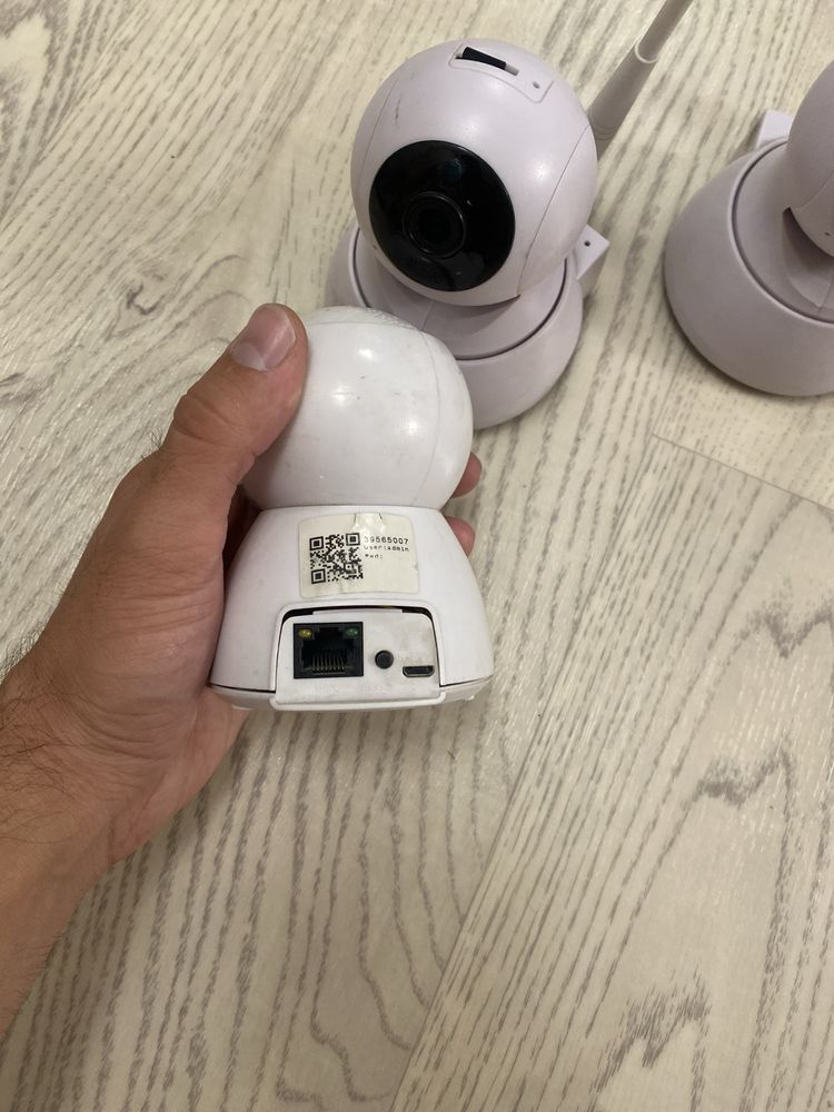 Продам две Wi-Fi IP камеры для дома