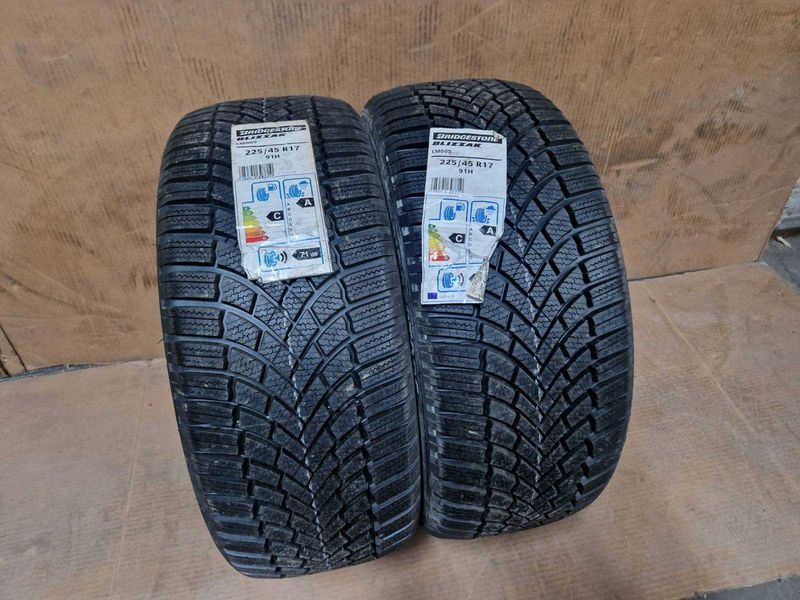 2 Bridgestone R17 225/45 Noile anvelope de iarnă DOT3319