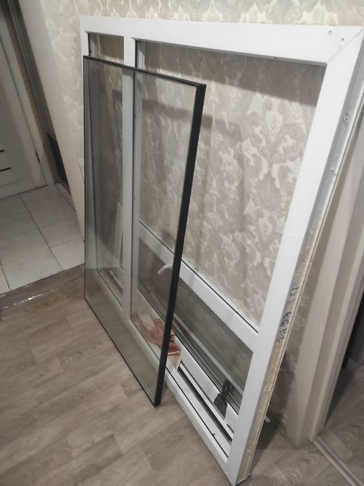 Продам пластиковое окно