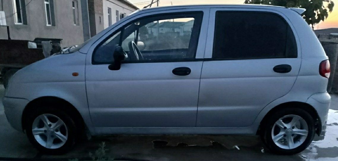 Matiz sotiladi Faqat Naxtga sotiladi