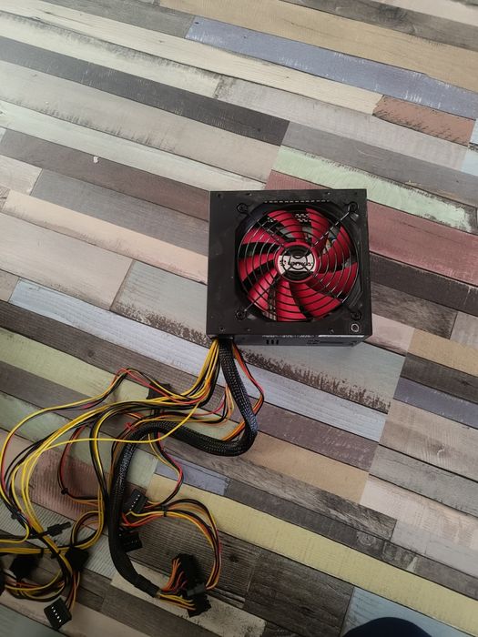 NOUA DEFECTA Sursa PC gaming unyka 600w atx