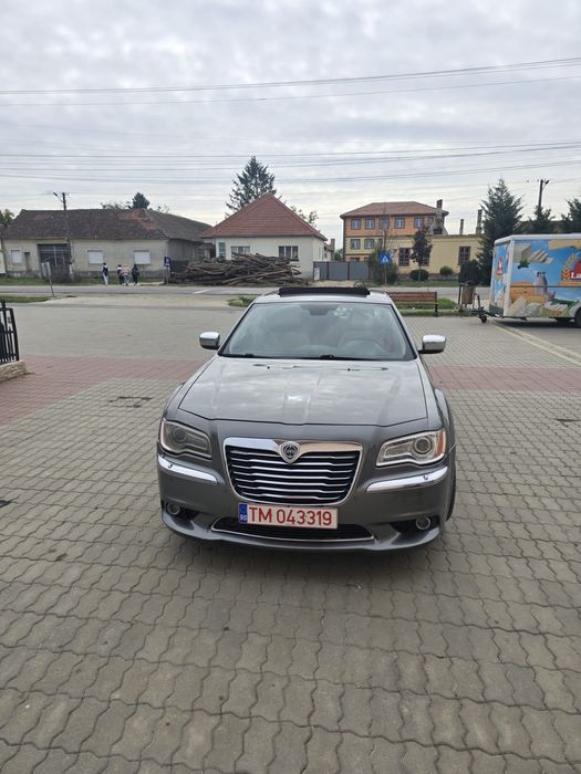 Vând Lancia Thema