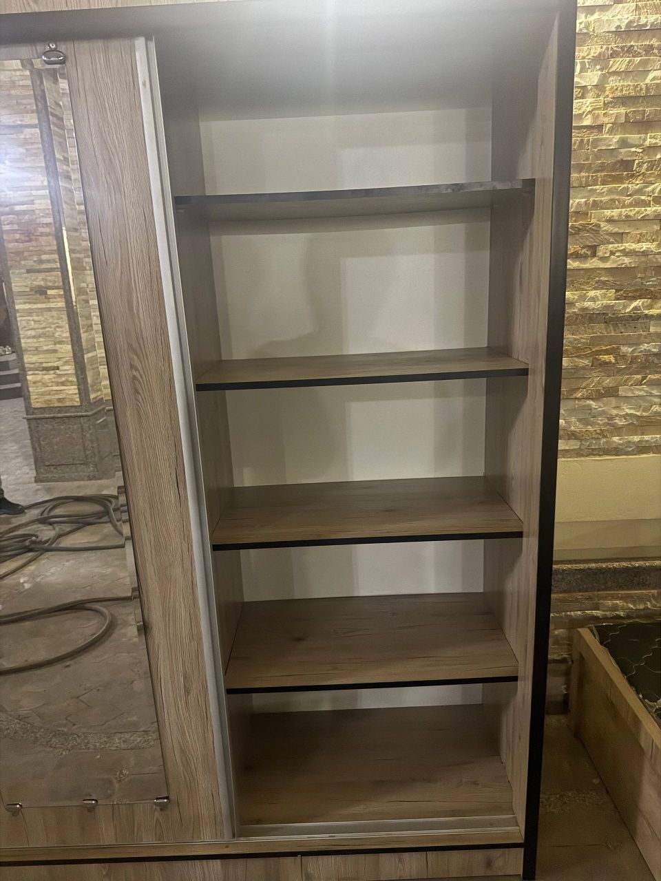 Shkaf kalavot komplekt