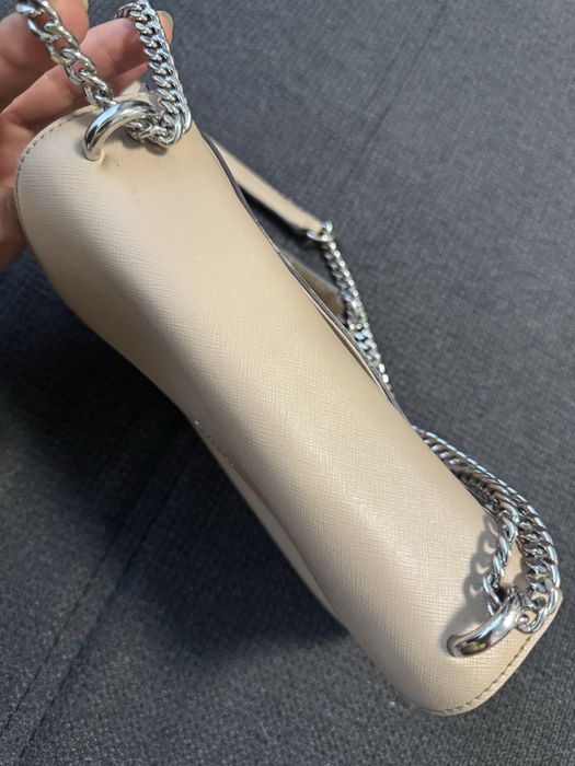 Бежова чанта Dkny естествена кожа