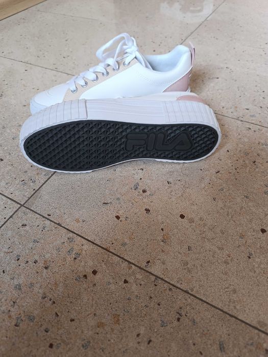 Спортни обувки Fila