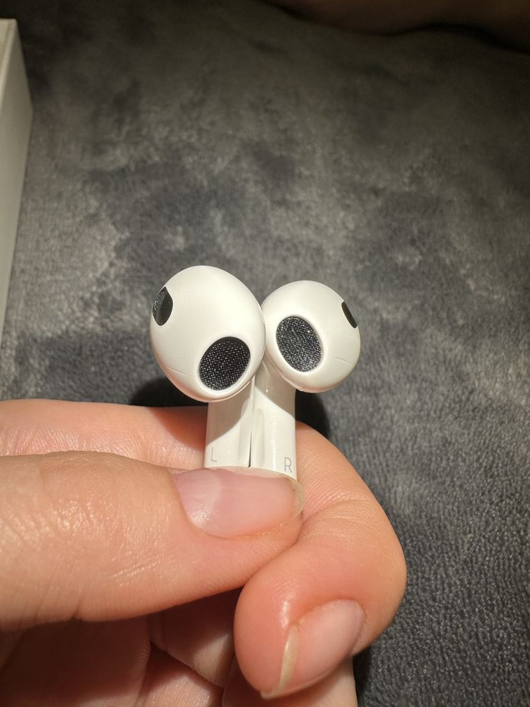 Продам Airpods 3 с гарантией