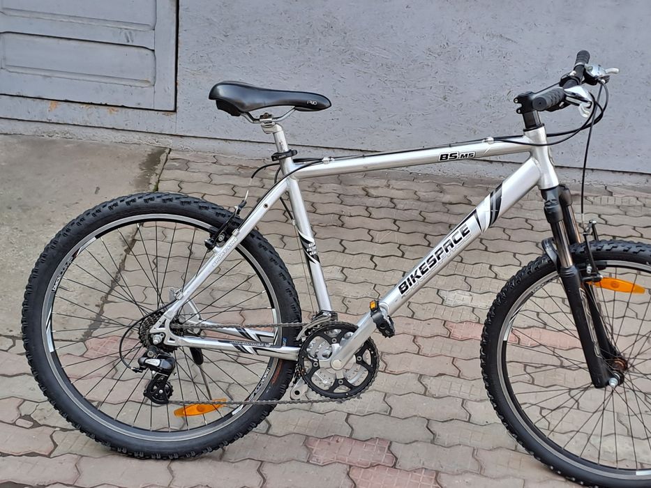 ***Mountain bike pe 26" ***