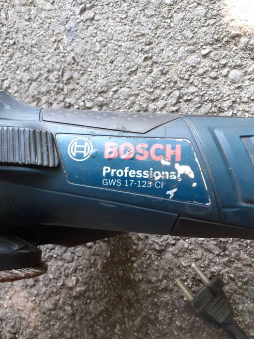 Машина за шлайфане на бетон,замаска и др Bosch 1700вата