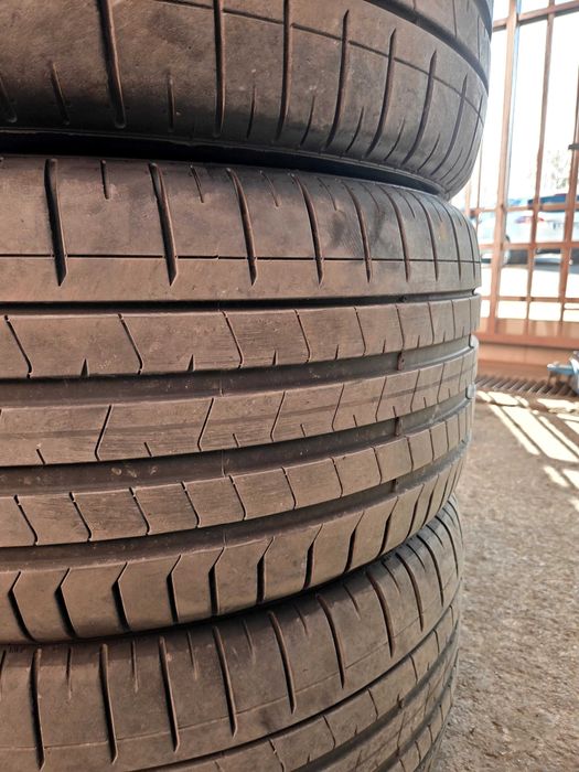 Pirelli P Zeto 285/40 r21  dot 2625(3000km)