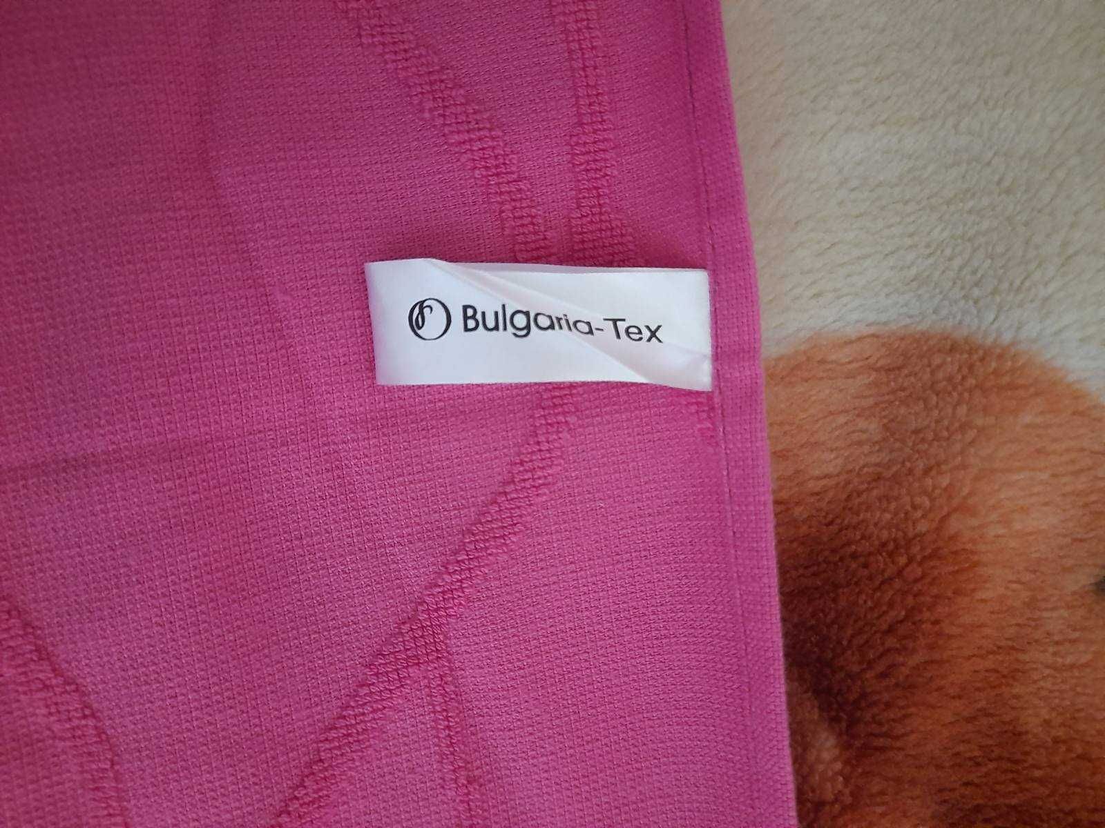 Чисто нова плажна кърпа в розово 100 % памук 1,65 на 70 см.