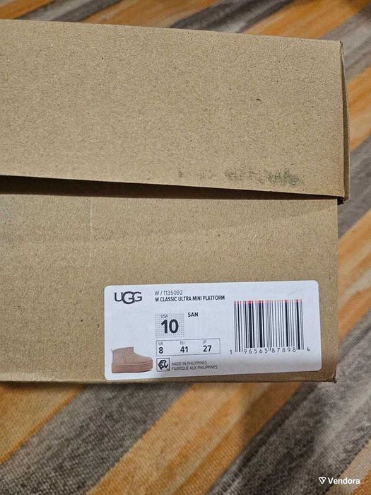 UGG Classic Mini Platform ботуши нови, размер 41, бежов