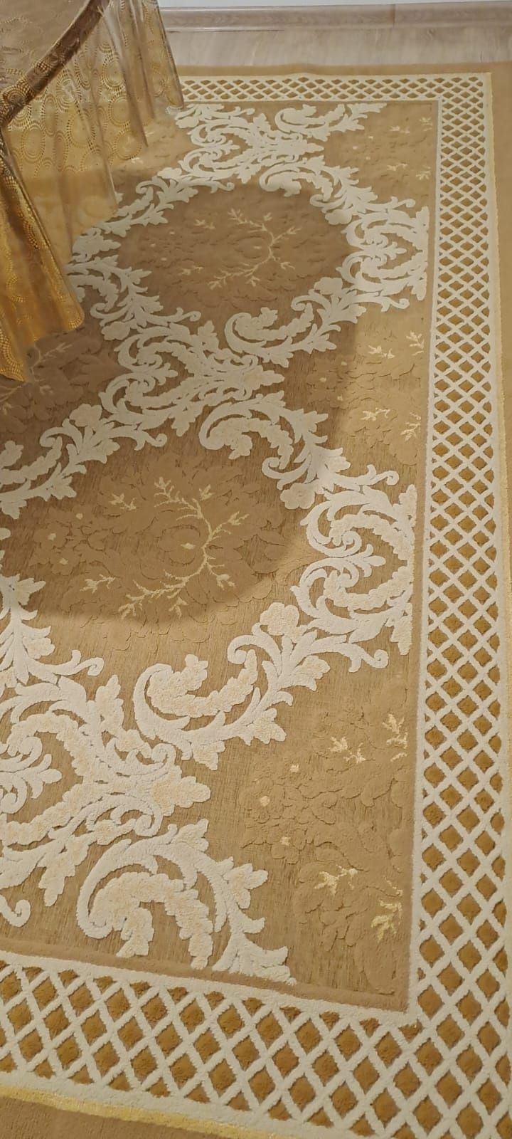 Продам ковёр б/у