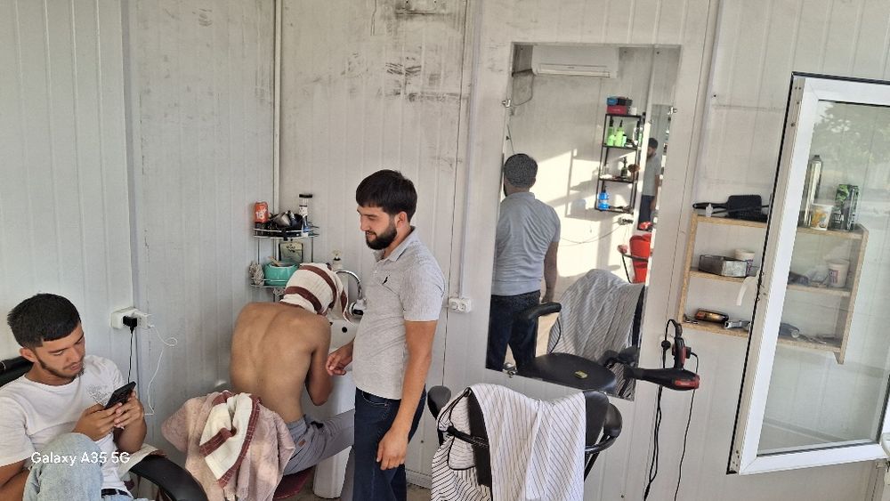 Kuchma butka sotiladi razmeri 3x4 metr  senvich paneldan yasalgan.