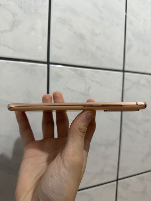 Samsung Galaxy S20 FE, achizitionat de pe Flip