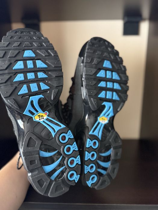 Мъжки обувки nike air max plus