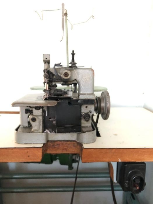 Продаётся промышленныйоверлог