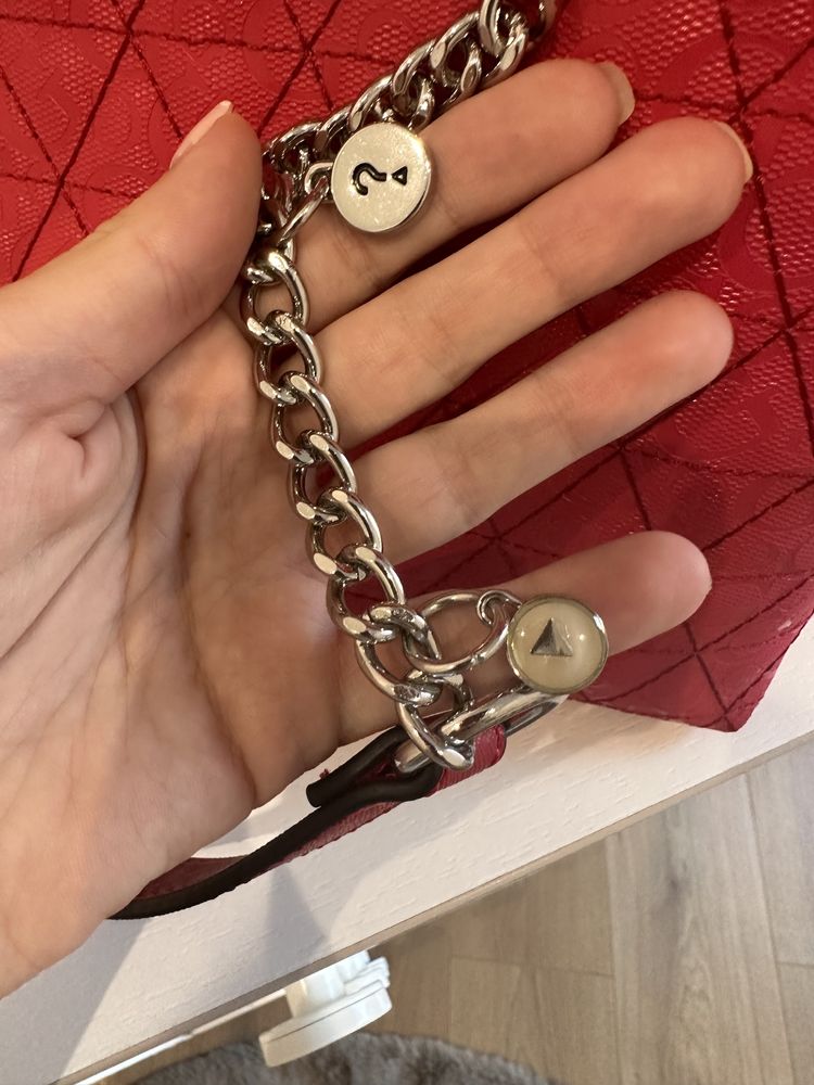 Дамска чанта Guess