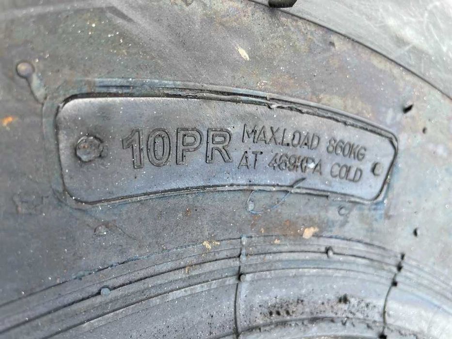 Cauciucuri directie fata 7.50-16 Cu 10pliuri Anvelope de tractor FIAT