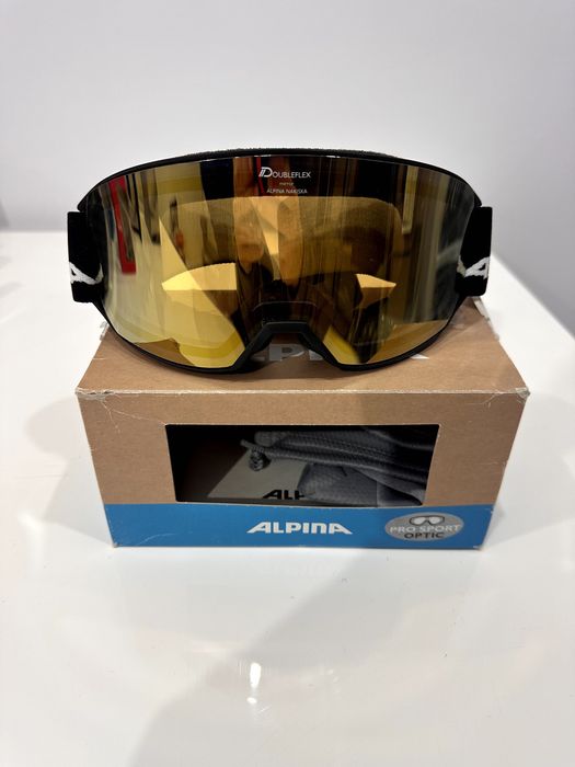 vand ochelari ski/ snowboard ALPINA negru cu lentila aurie