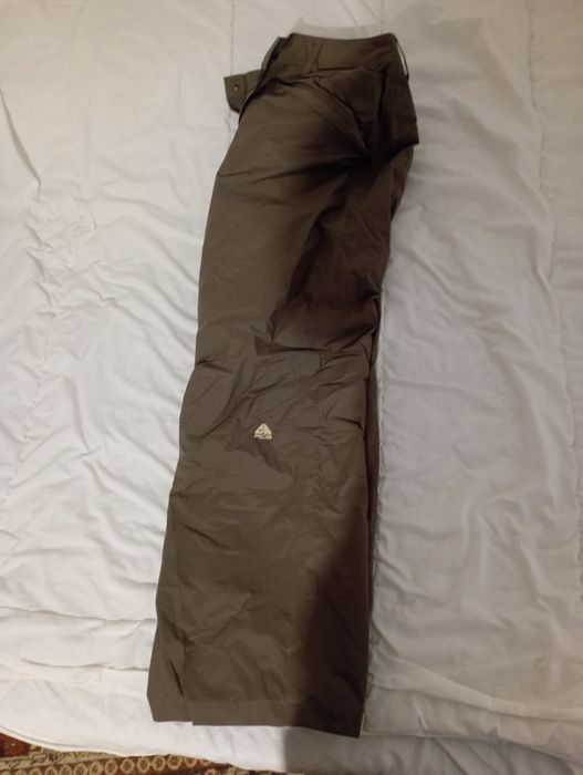 Vând pantaloni ski nike