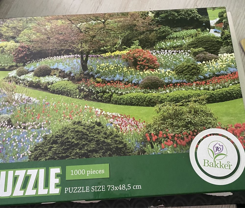 Puzzle 1000 piese.