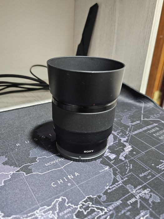 Продаю объектив Sony FE 50mm F1.8